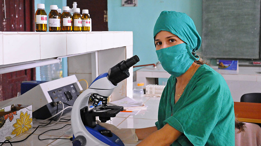 laboratorista microbiologia