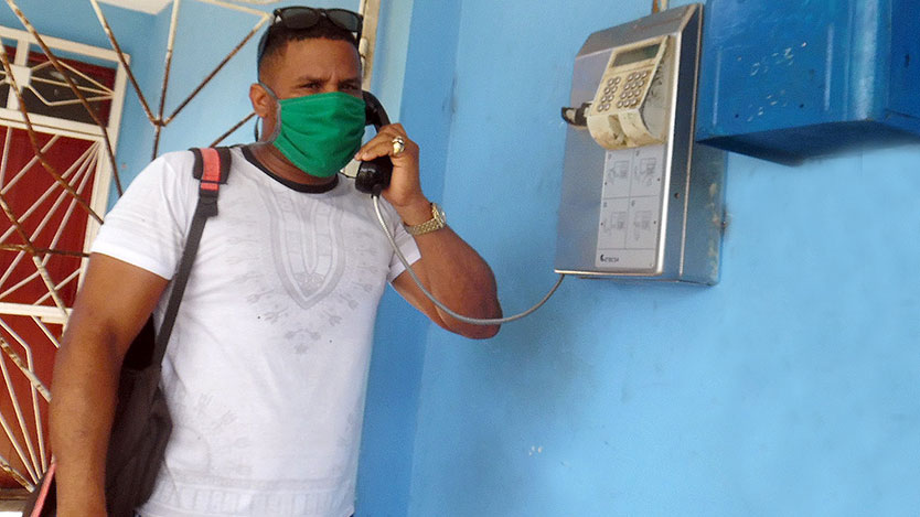  hombre telefono