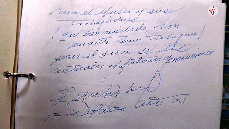 Palabras escritas por Leal