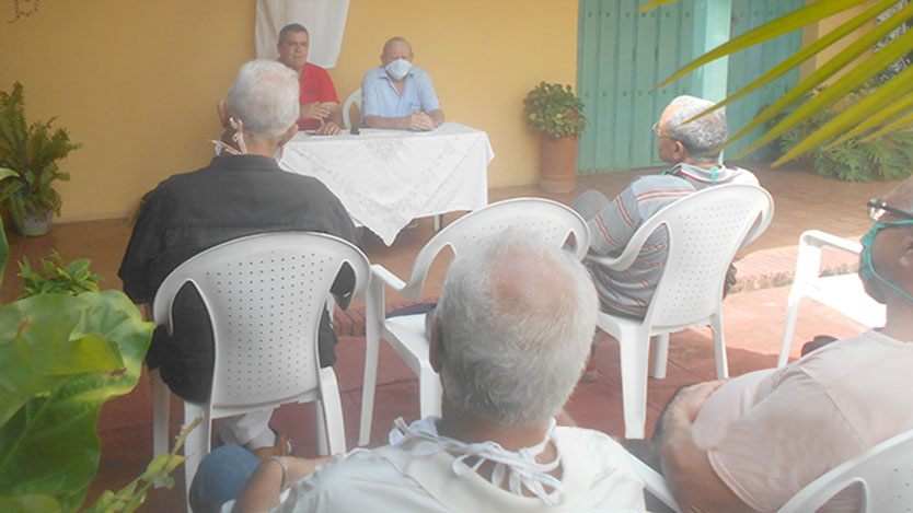 Presentan Cuaderno de Historia 
