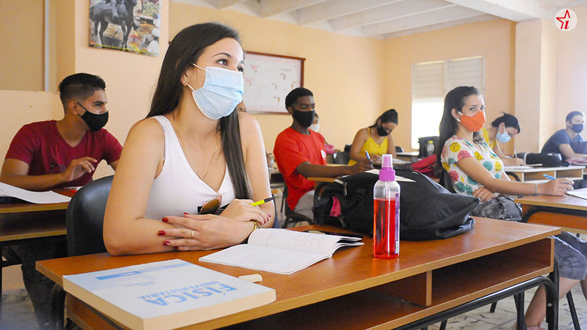 estudiantes aula