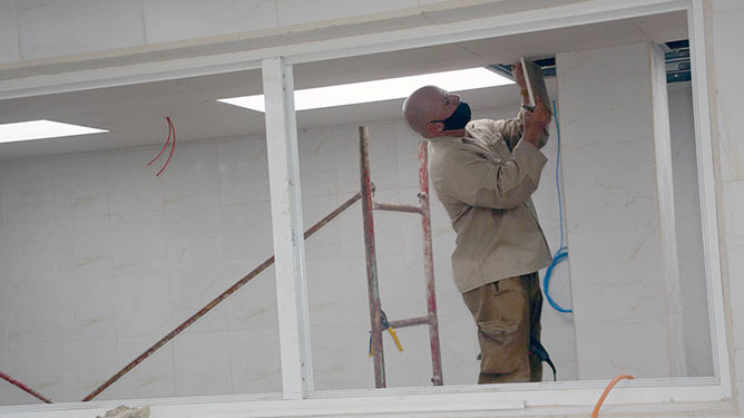 hombre trabajando