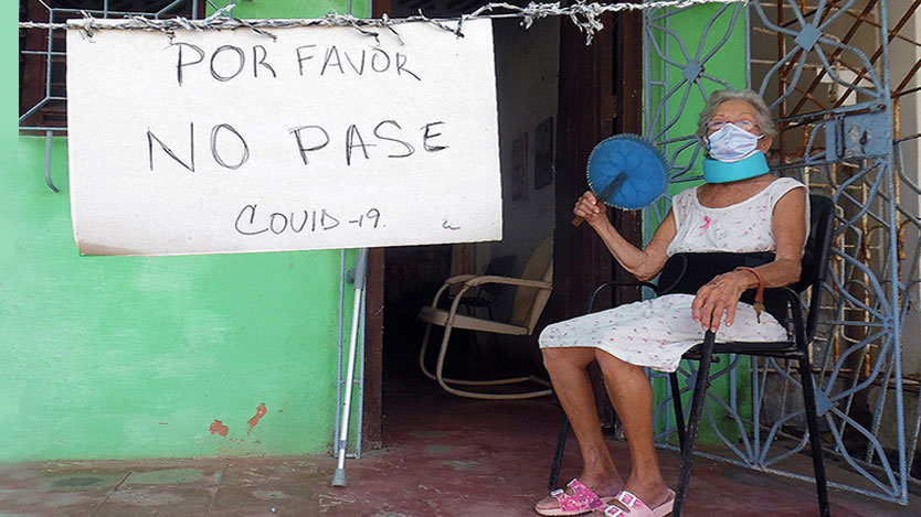 abuela sentada