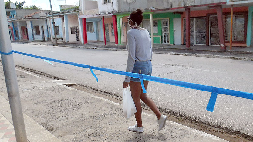  mujer caminando