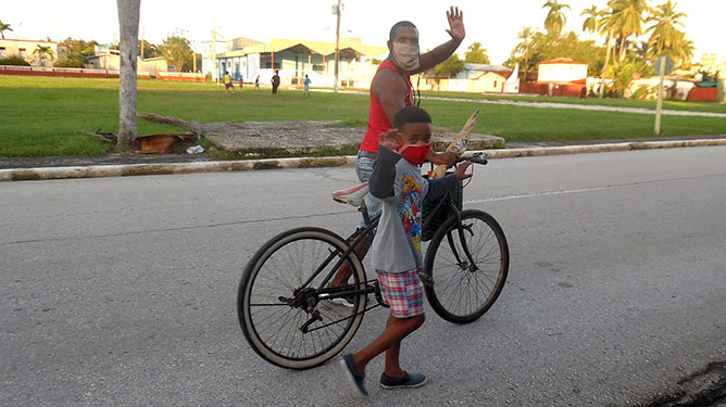  niño y su padre