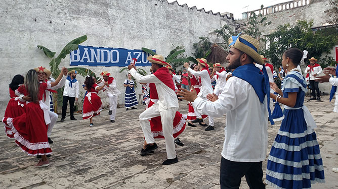  bando azul y rojo