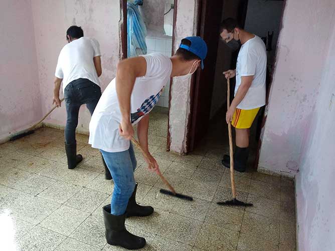  jovenes