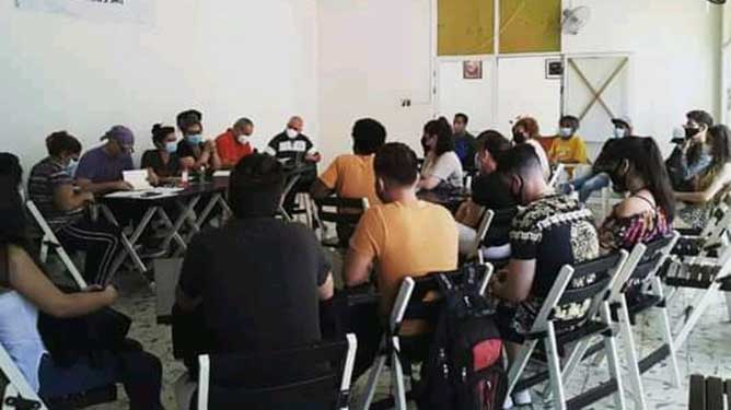debate ahs