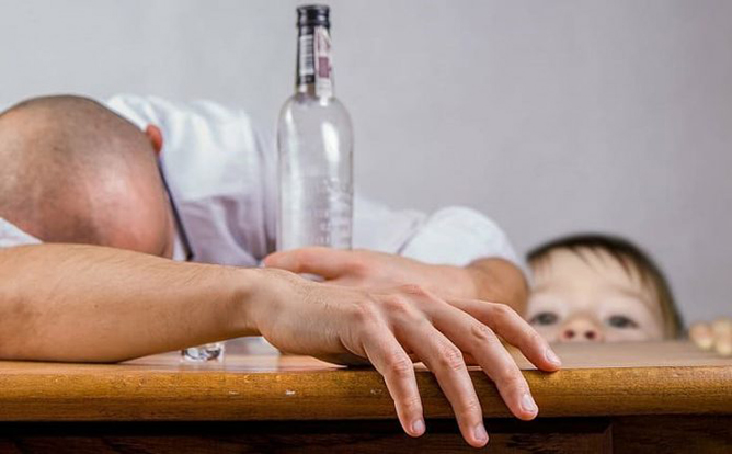  alcoholismo