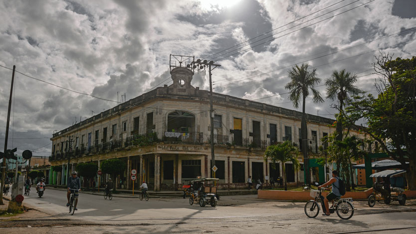 Morón 4