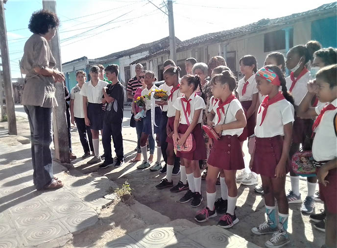  estudiantes maestra