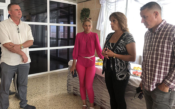  ministra