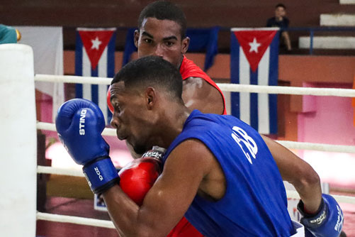 DÍAZ Yankiel vs PALMERO Darielqui