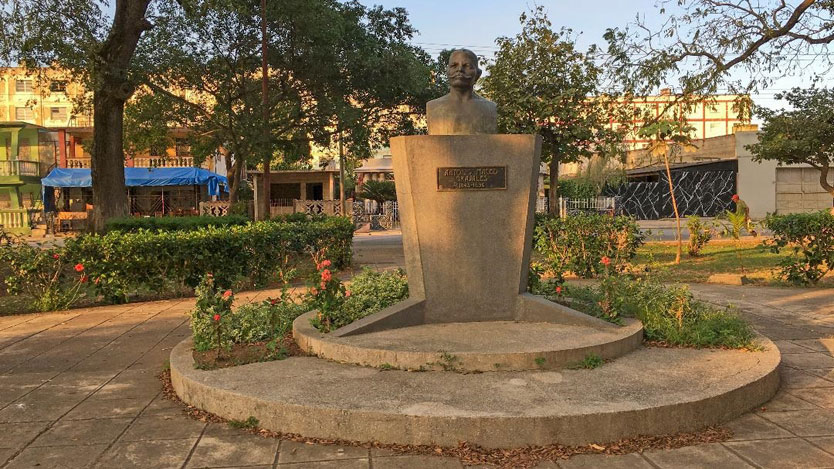 monumento 03