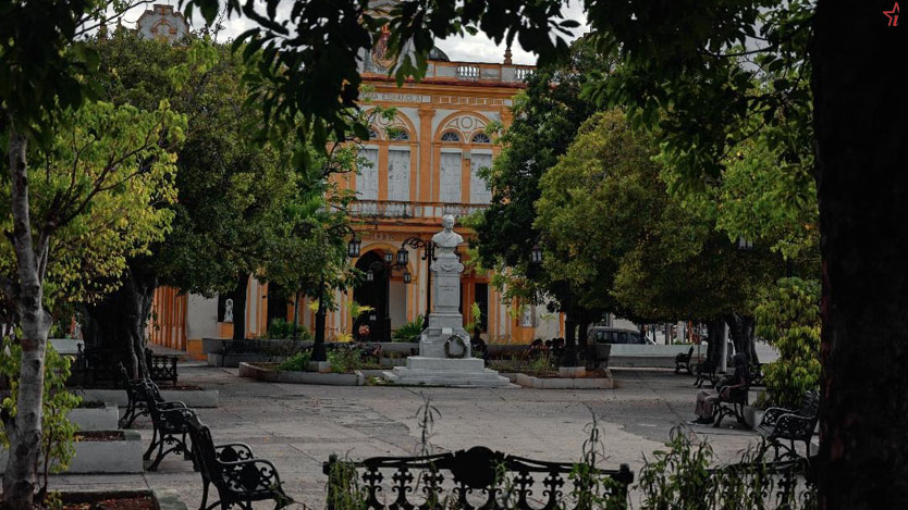 monumento 10