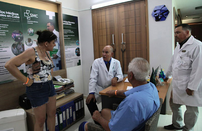 clinica jardines del rey2