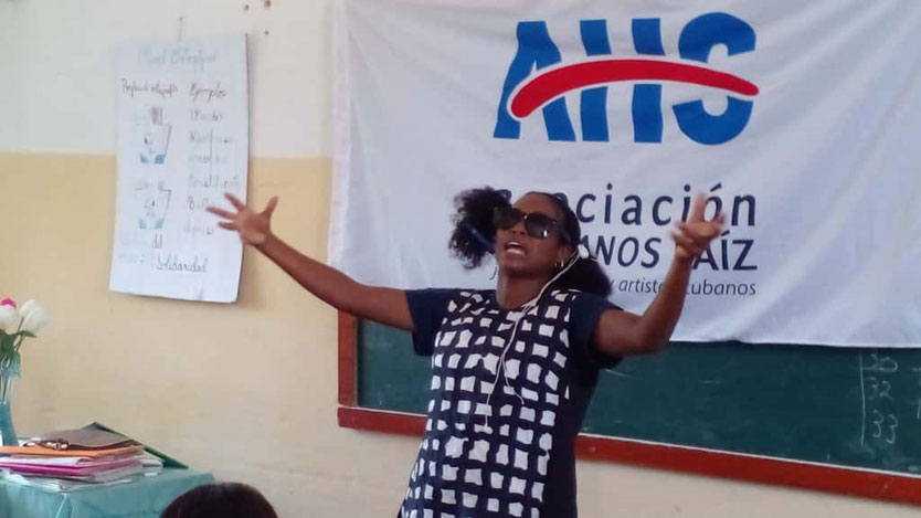 El intercambio con estudiantes, prioridad de la vanguardia artística. Fotos: Cortesía de la AHS