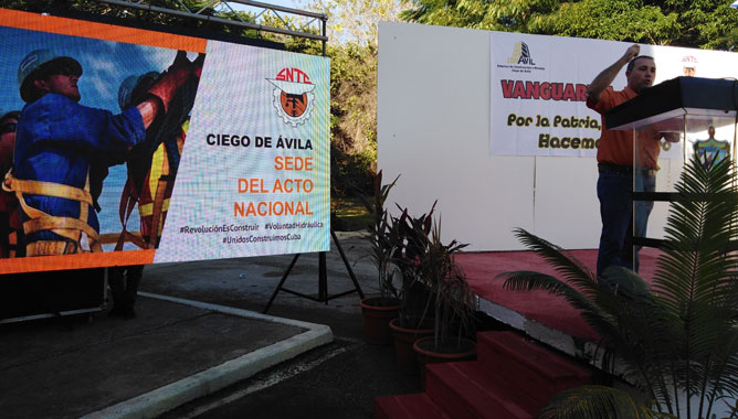 Constructores 4 Misael