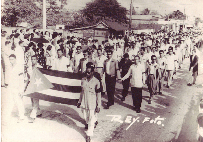 Sepelio de Raúl Cervantes. Líderes juveniles ortodoxos
