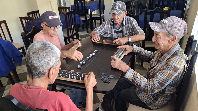 En la Casa de Abuelos no falta la recreación. Foto: Felix