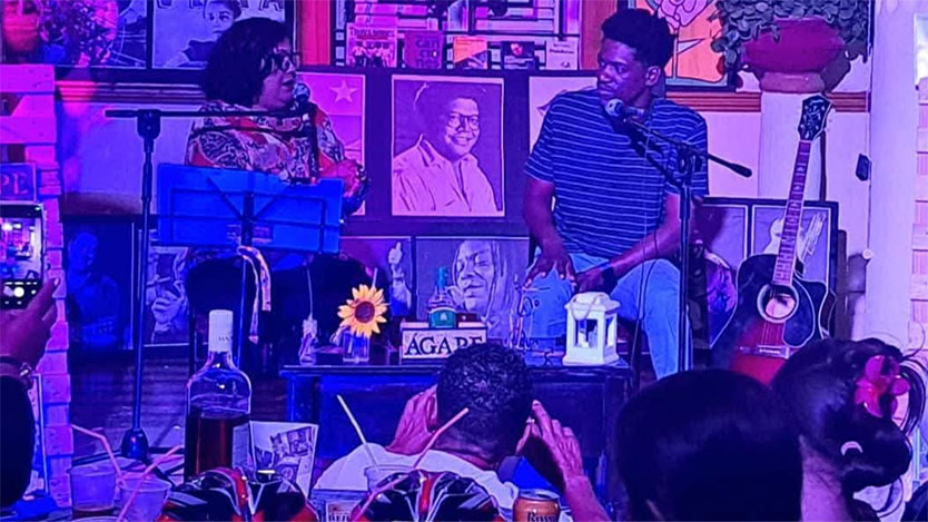 Ágape, fuera de su horario y fecha habituales, dio inicio a la vigésima tercera edición del Festival Piña Colada. Foto: Festivsl Piña Colada/Facebook